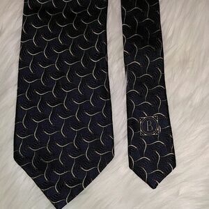 Vintage Villa Bolgheri Tie 59"